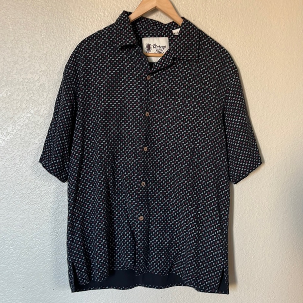 Vintage Silk button up top sz M